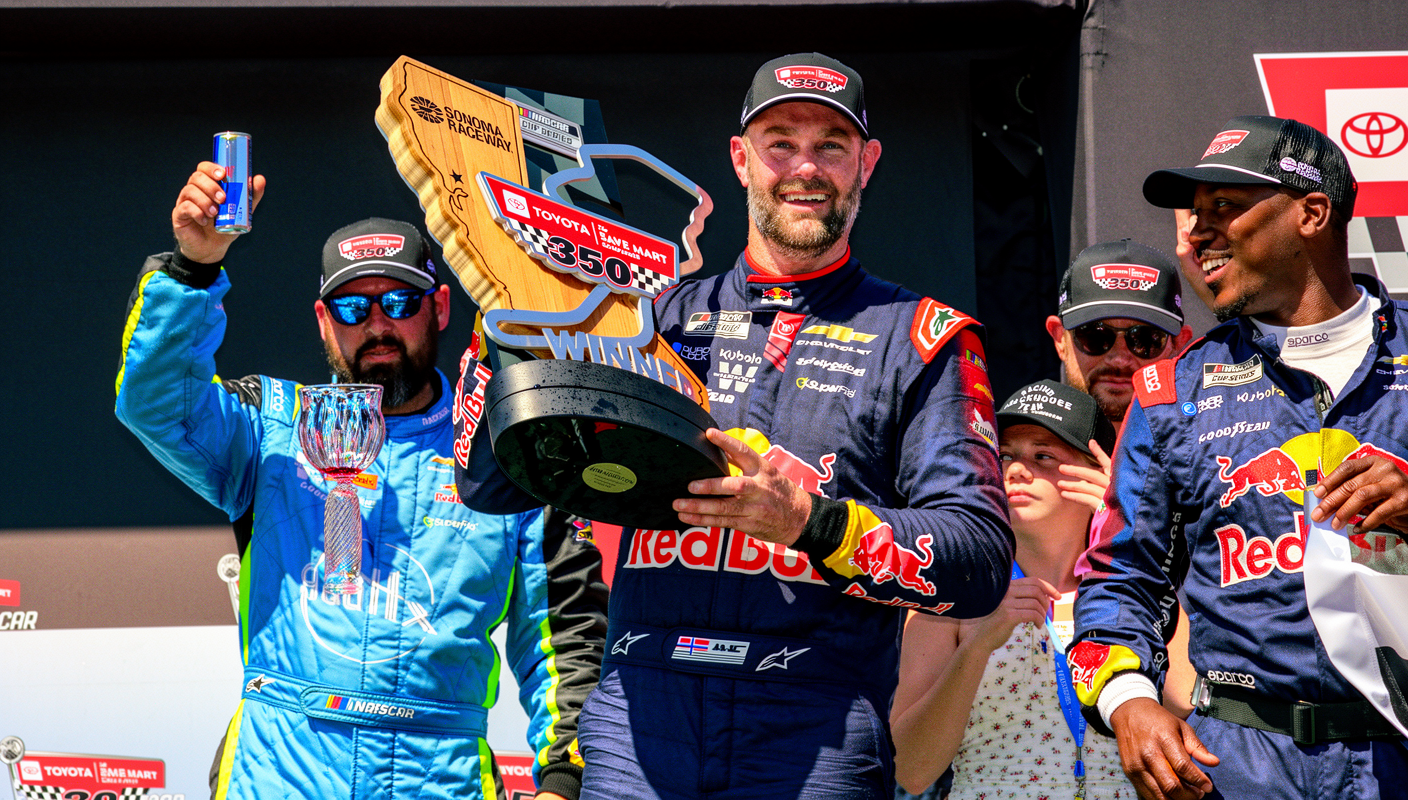 Shane van Gisbergen 逆袭夺冠背后的4大关键启示：博万体育平台 - 博万体育 在索诺玛的不可复制之路