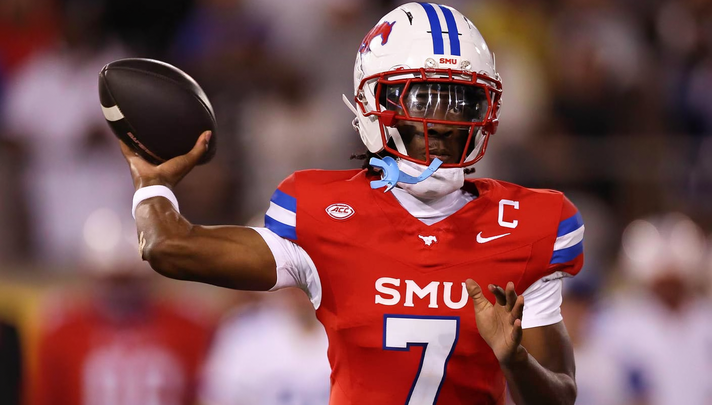博万体育官网 - SMU 为现役球员命名康复中心，凯文·詹宁斯 Heisman 之路再添里程碑 - 博万体育